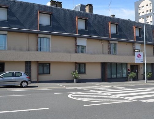park-hotel-cholet-facade.jpg