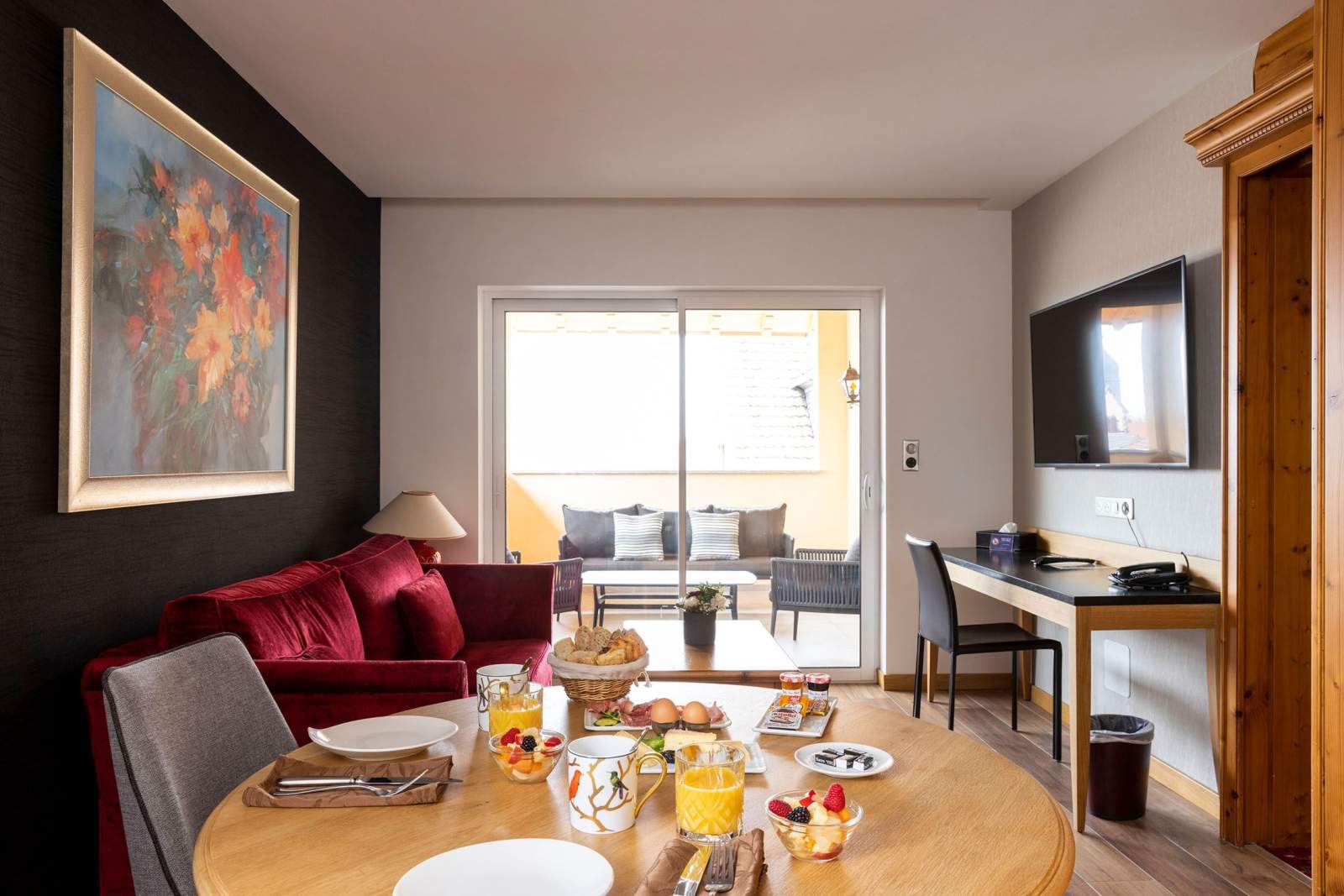 Appartement-Contact-Hotel-Le-Bristol-Mulhouse.jpeg