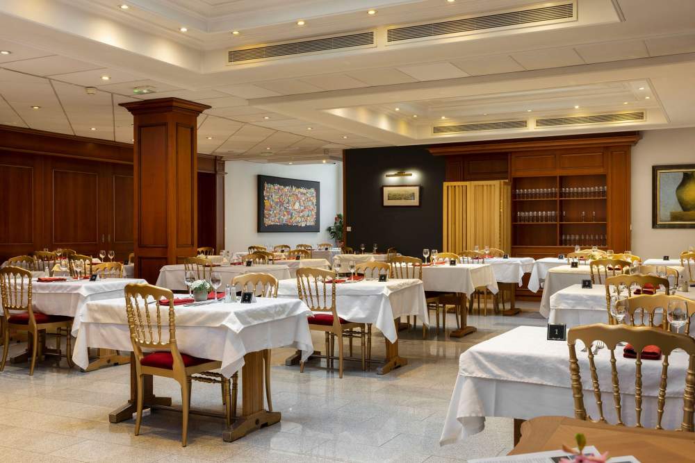 Restaurant-Contact-Hotel-Le-Bristol-Mulhouse.jpeg