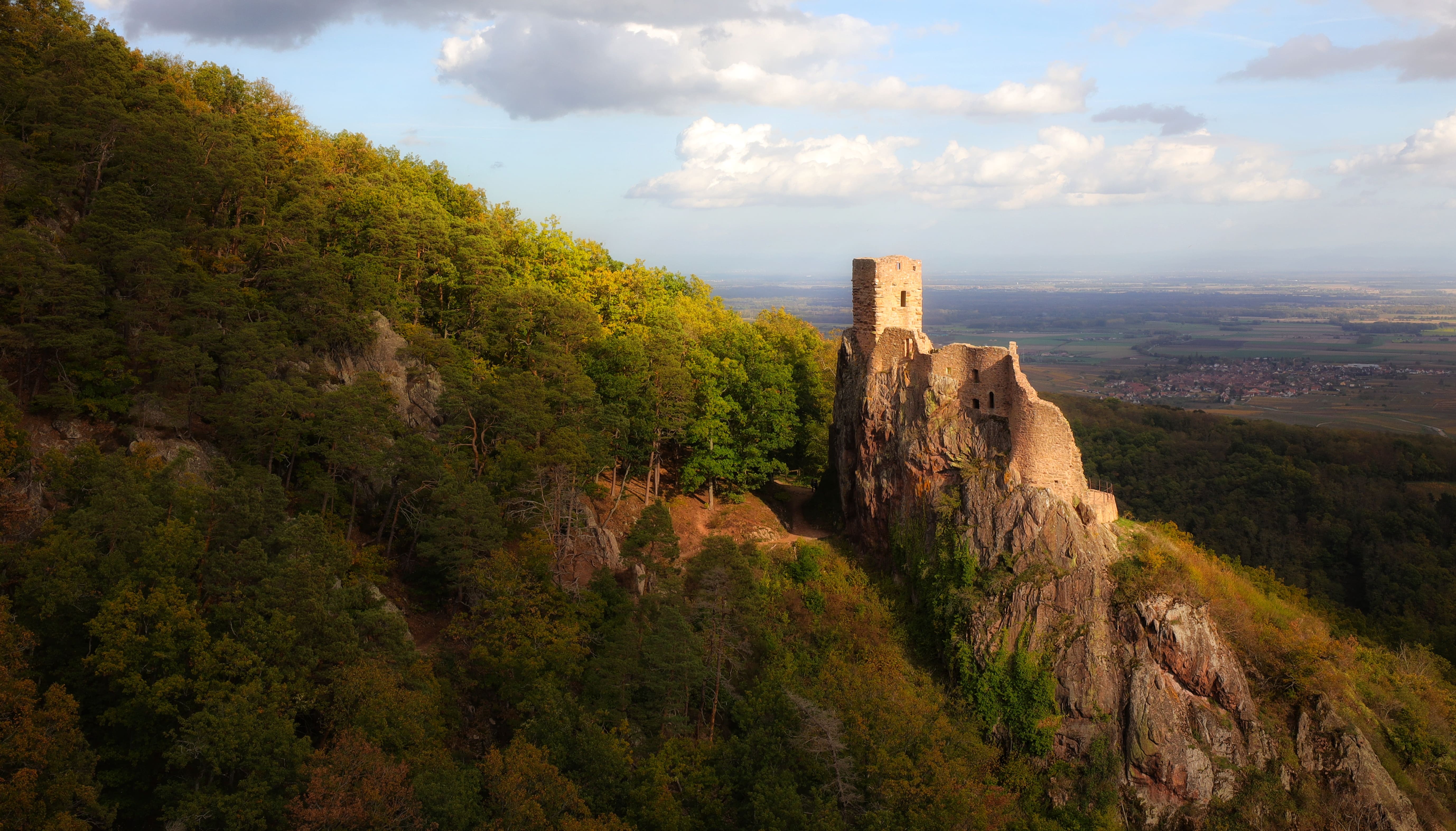 Vue-chateau-girsberg.jpeg