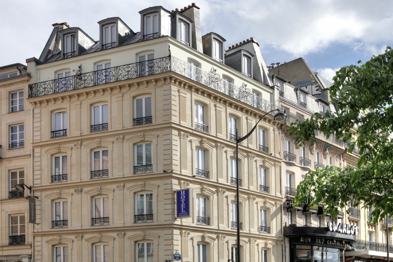 Facade-Contact-Hotel-Alize-Montmartre-Paris-9.jpg