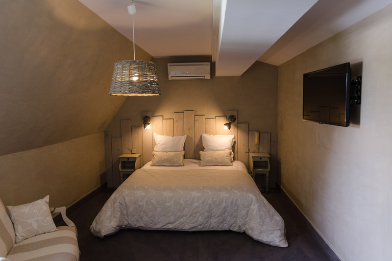 Chambre-double-bis-Contact-Hotel-Chateau-du-Griffier-Granzay-Gript.jpg