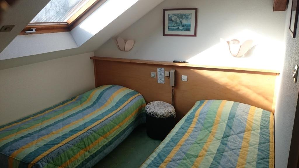 Chambre-twin-Contact-Hotel-Sud-Hotel-Huttenheim.jpg