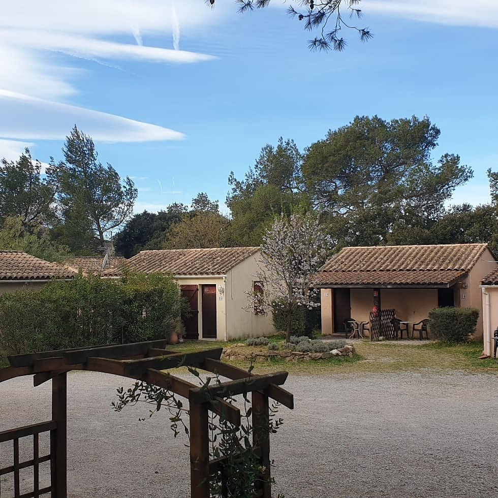 le-relais-des-lavandins.jpg