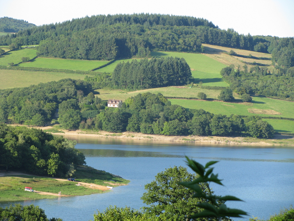 Chaumard_42853_LAC-PANNECIERES-CHAUMARD.jpg