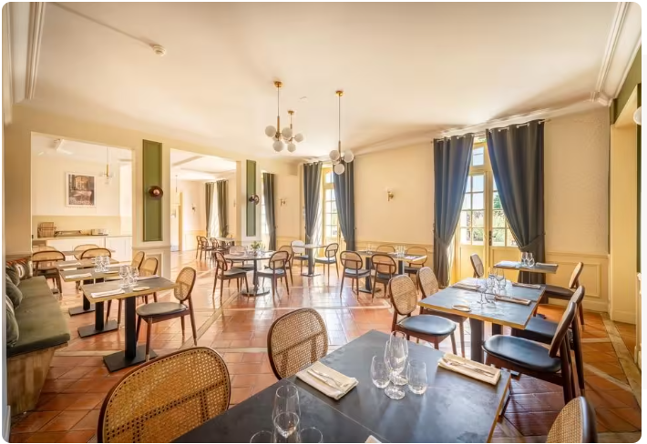 Restaurant-Contact-Hotel-Le-Prieure-de-Correze.png