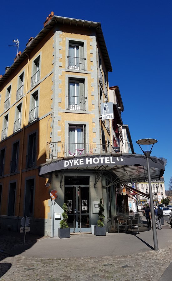 Facade-Contact-Hotel-Dyke-Hotel-Le-Puy-en-Velay.jpg