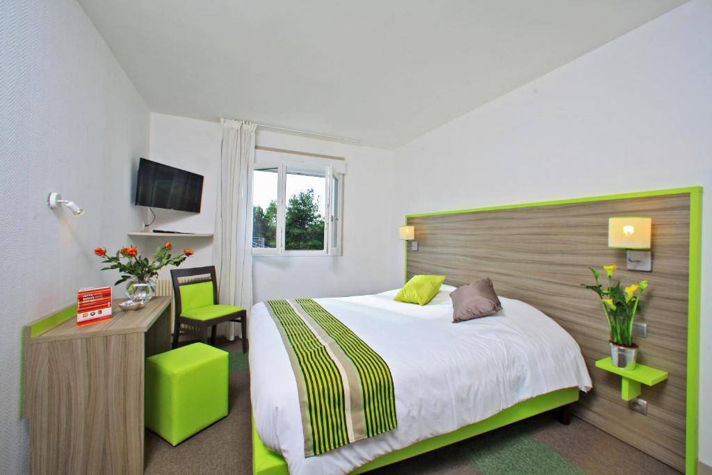 Chambre-bis-hotel-O-Nice-Saintes.jpg
