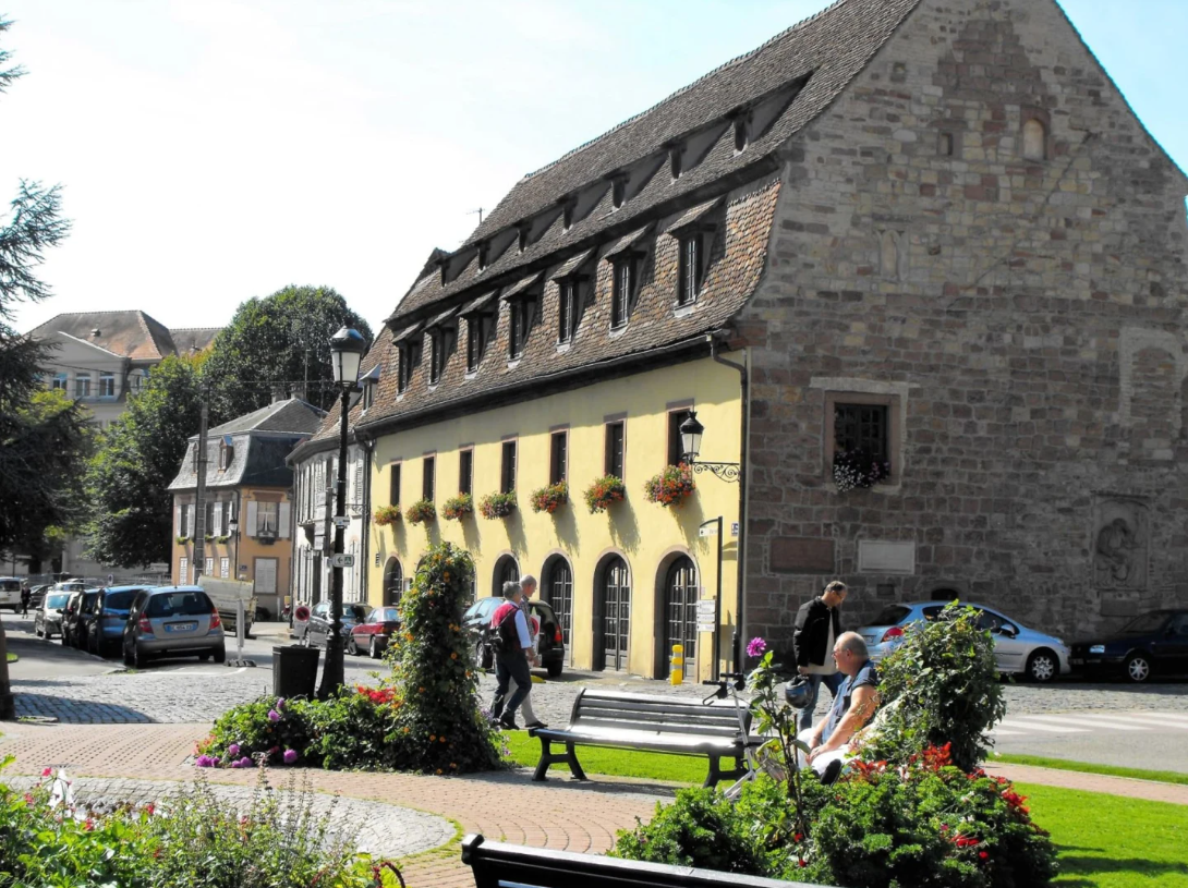 Facade-Contact-Hotel-d-Alsace-Wissembourg.png