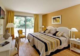 Chambre-double-Contact-Hotel-Le-Moulin-du-Mitou.jpg
