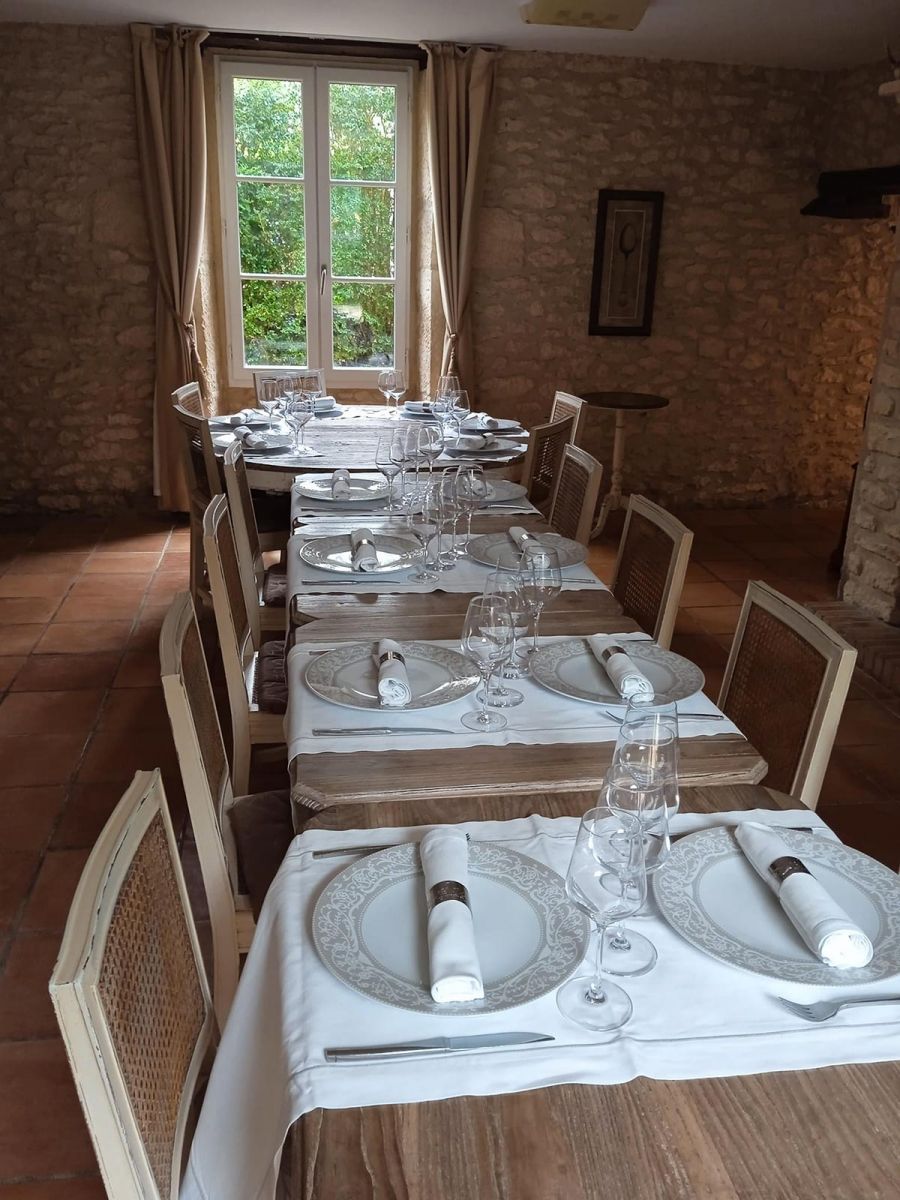 Restaurant-bis-Cosy-Place-Le-Moulin-de-Mitou-3-Auriac-Du-Perigord.jpg